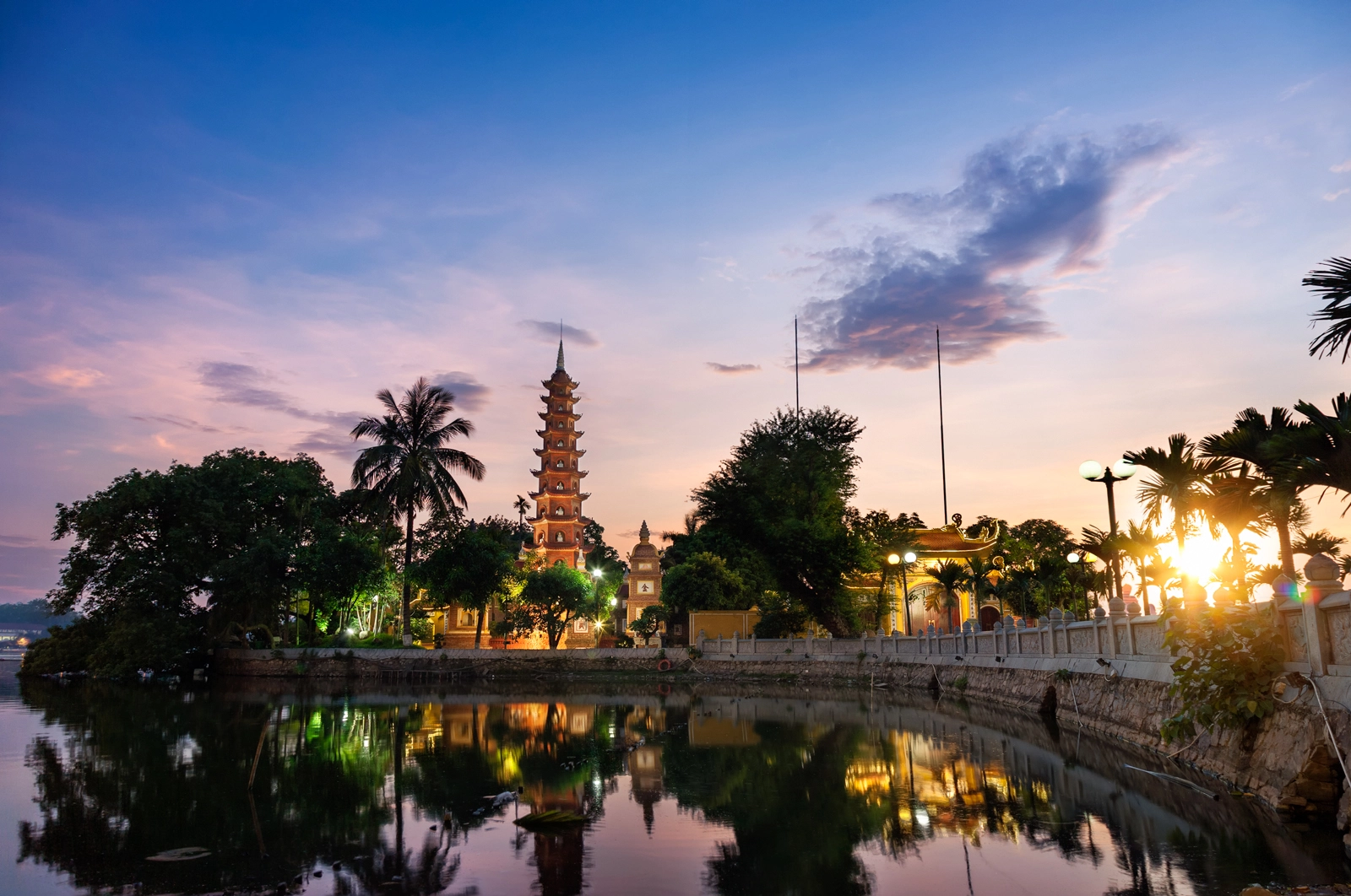 Tran Quoc Pagoda - Hanoi