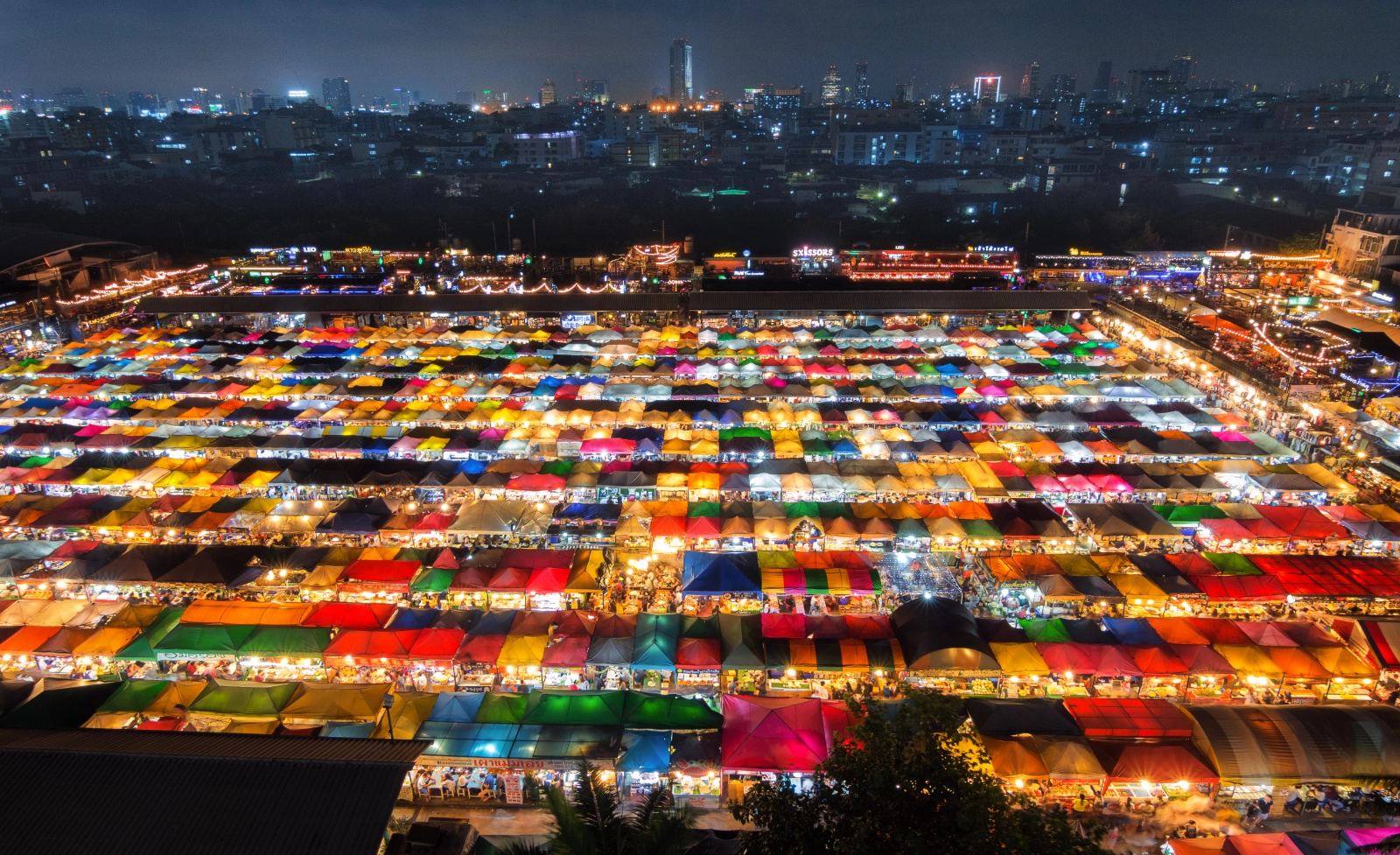 Rod Fai Railway Market - Bangkok