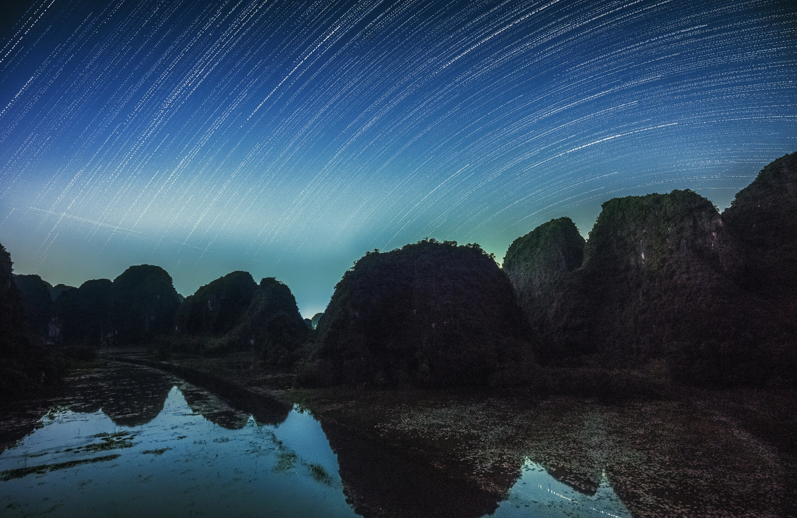 Night inside Tam Coc Bich Dong - Ninh Binh