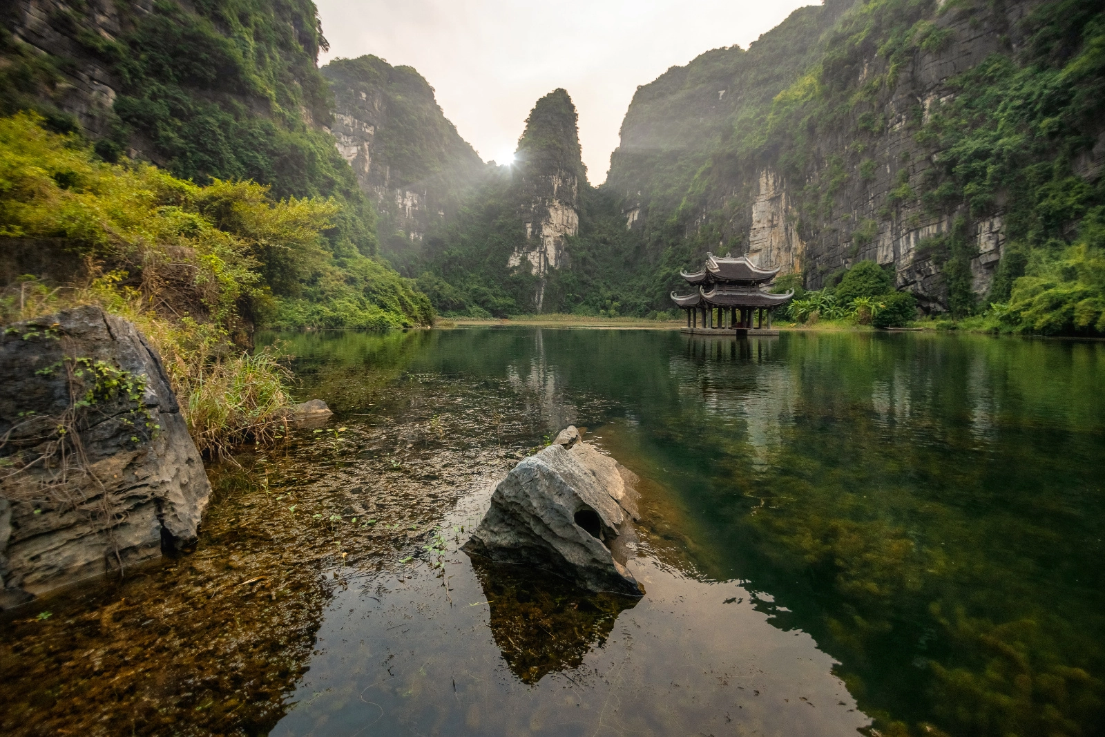 Thuy Dinh (Water Shrine) in Trang An - Ninh Binh